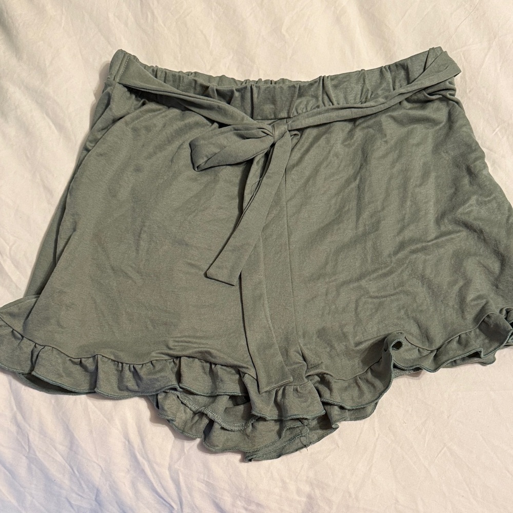 Women's Ruffle Hem Tie Shorts